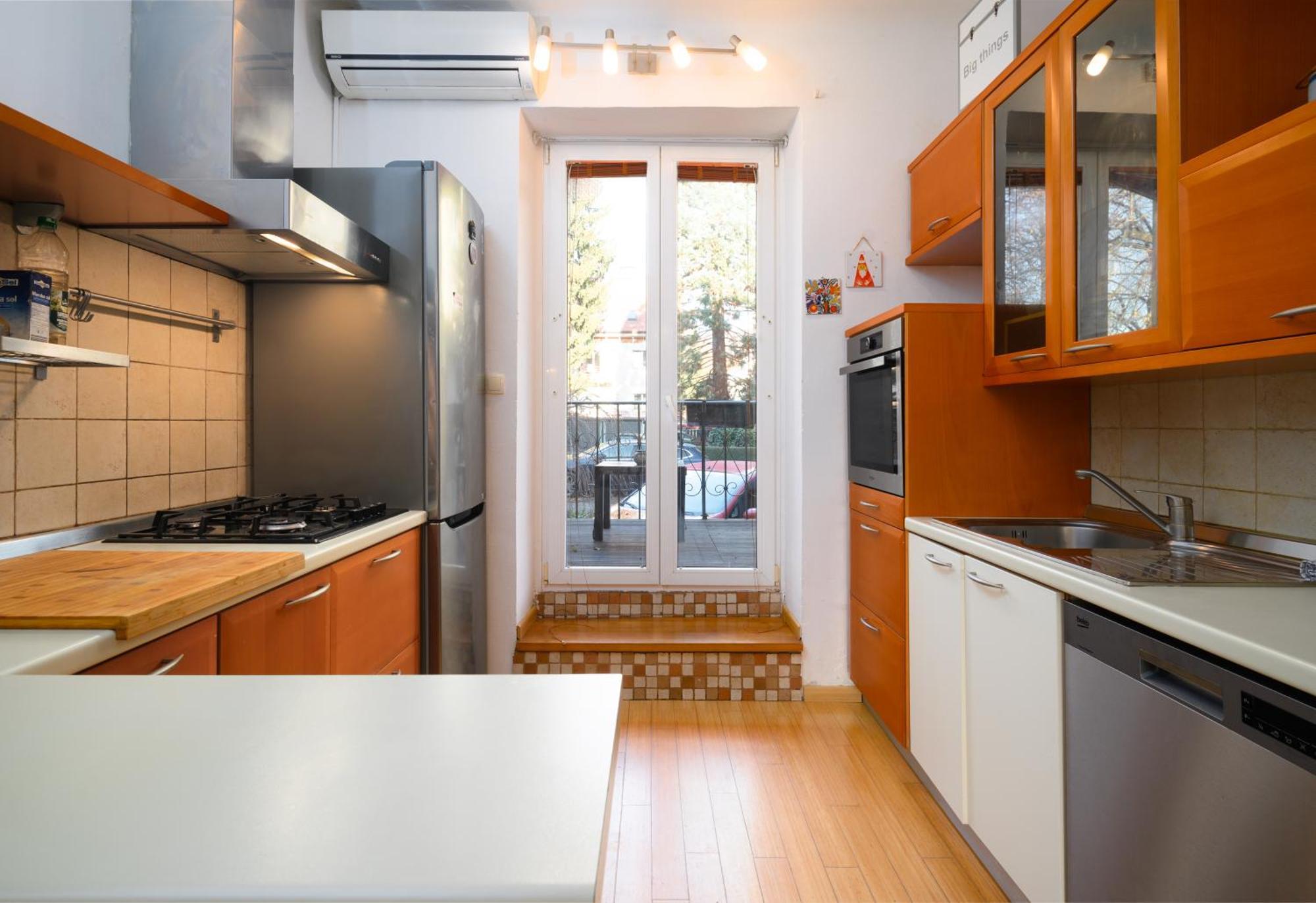Urban View Apartment With Free Parking Ljubljana Exterior foto